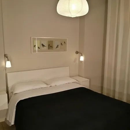 3 Under Bed & Breakfast 2*